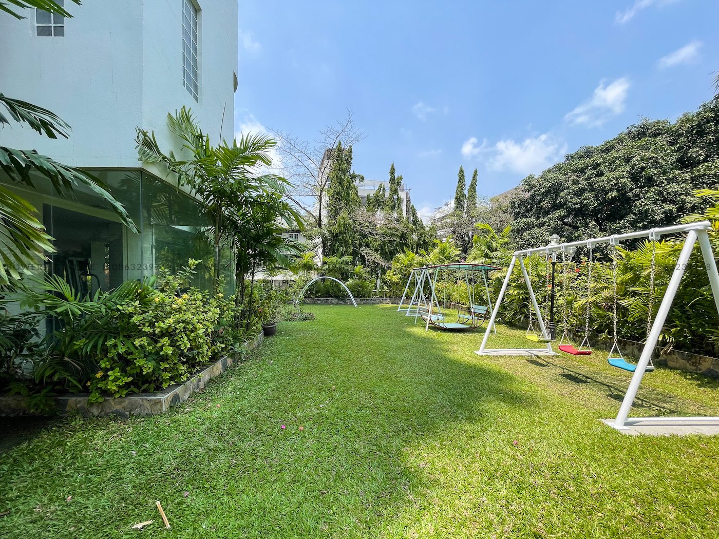 Immaculate Three Bedroom Plus Maid Apartment for Rent in Thong Lor