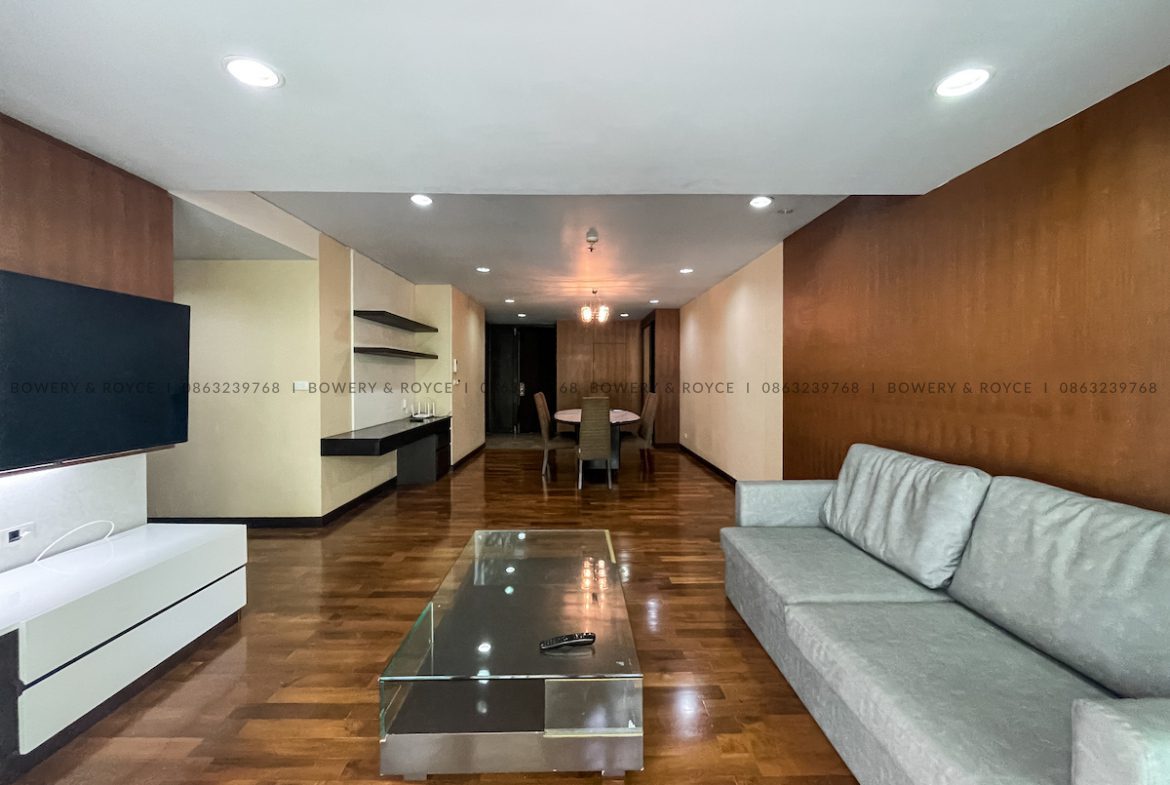 Pet Friendly Three Bedroom Apartment for Rent in Thong Lor