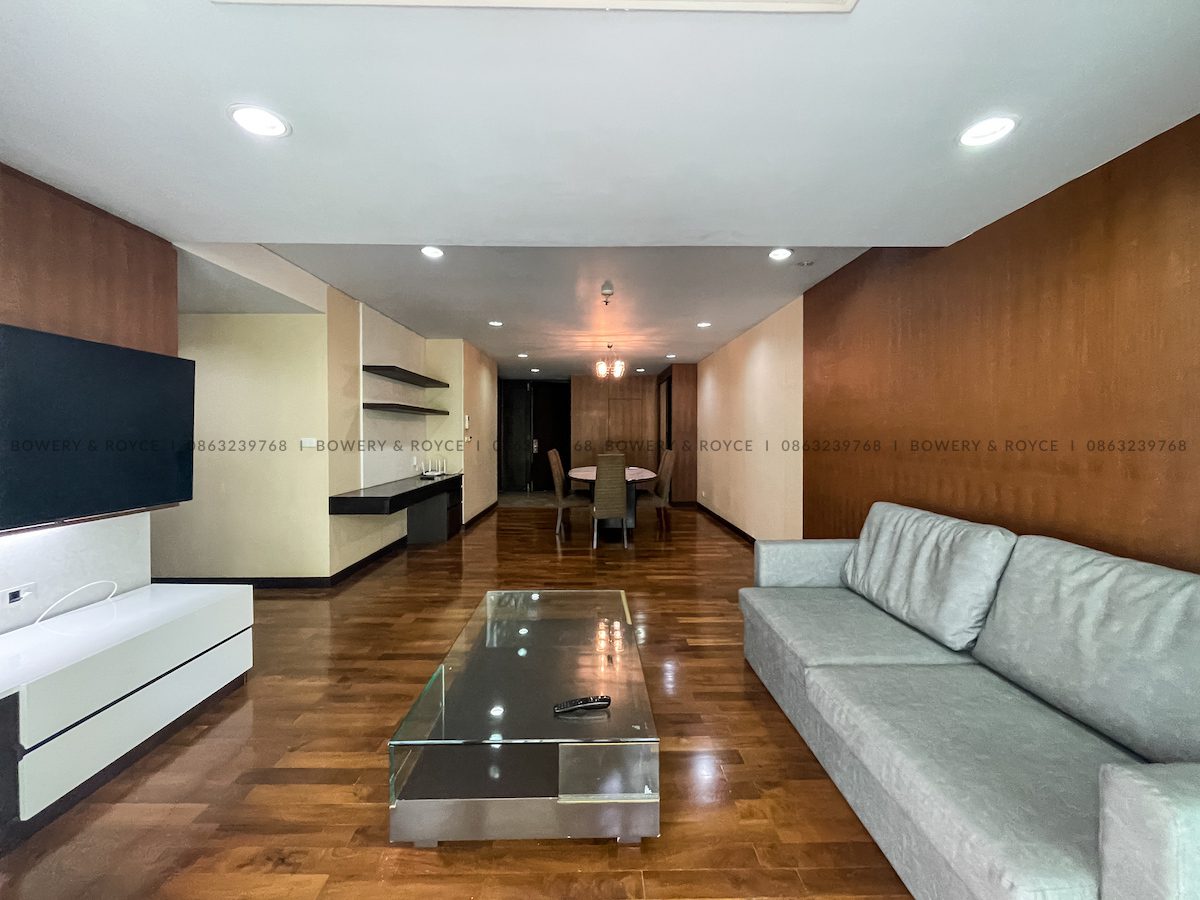 Pet Friendly Three Bedroom Apartment for Rent in Thong Lor