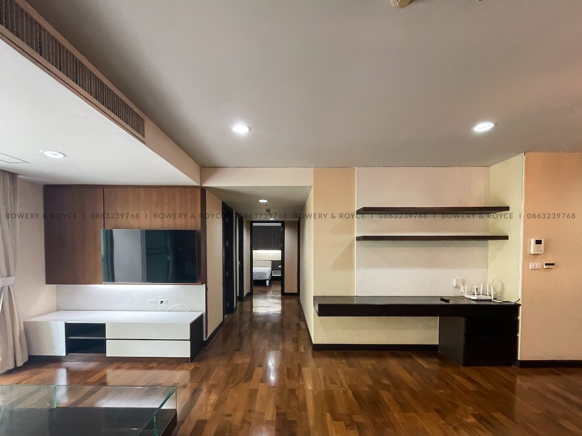 Pet Friendly Three Bedroom Apartment for Rent in Thong Lor