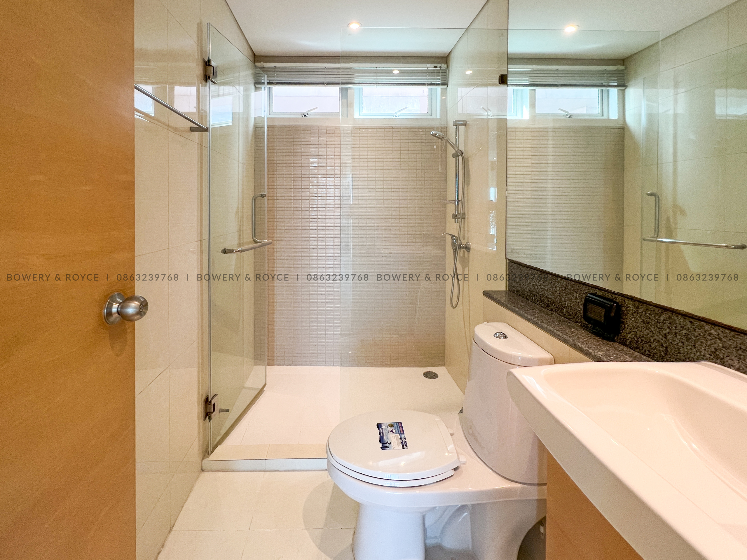 Large Three Bedroom Plus Maid Condo for Rent in Ekkamai