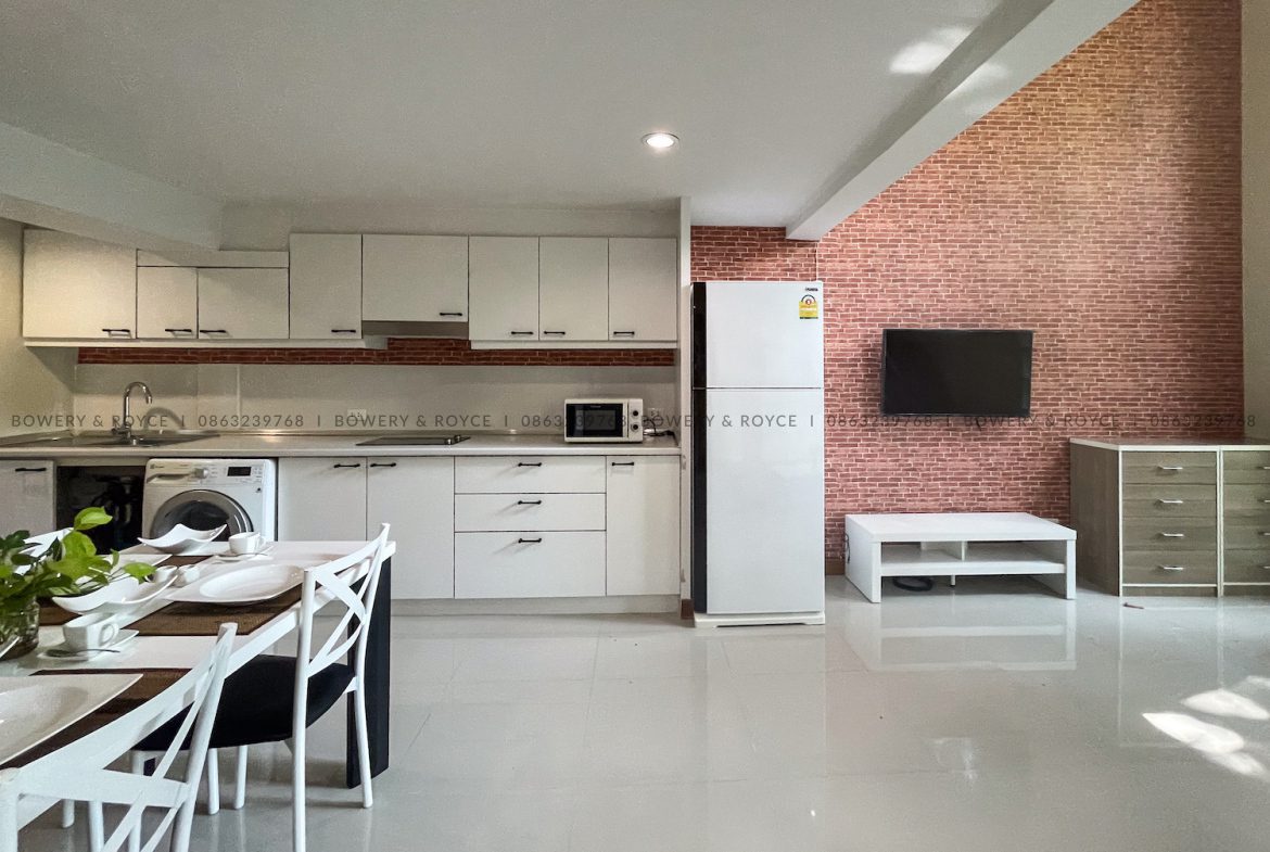 Thai Style Three Bedroom Duplex for Rent in Thong Lor