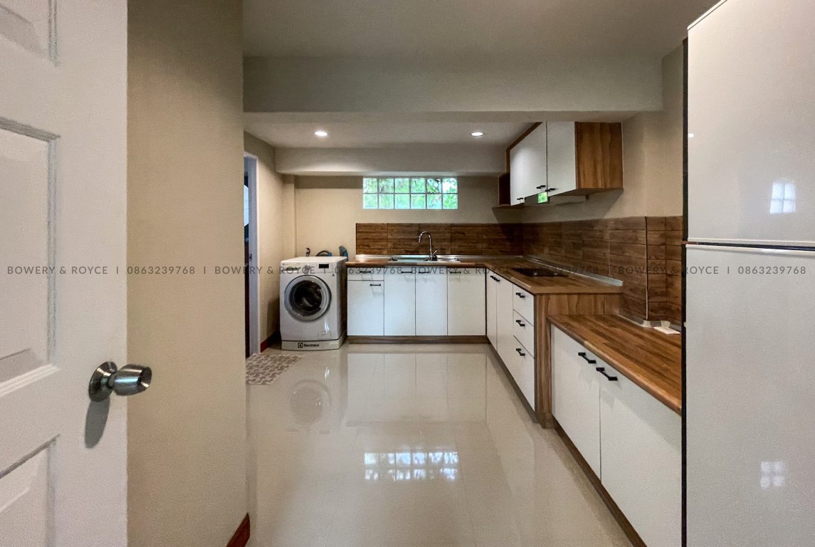 Thai Style Two Bedroom Townhouse for Rent in Thong Lor
