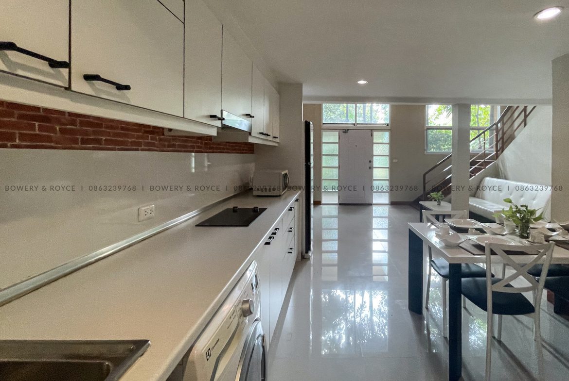 Thai Style Three Bedroom Duplex for Rent in Thong Lor