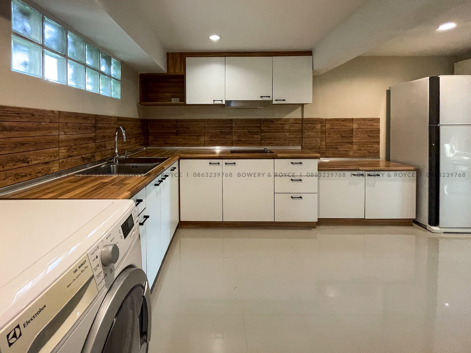 Thai Style Two Bedroom Townhouse for Rent in Thong Lor