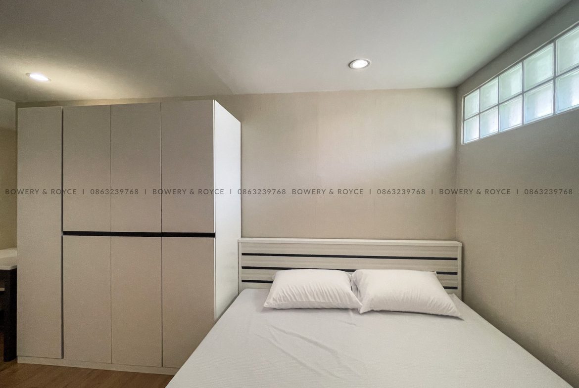 Thai Style Three Bedroom Duplex for Rent in Thong Lor