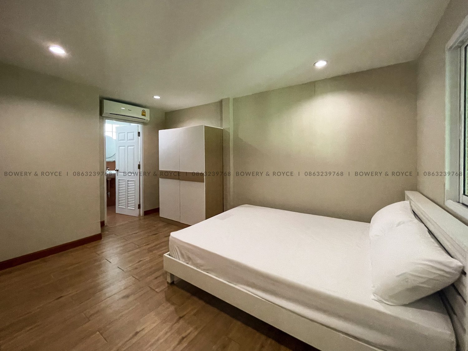 Thai Style Three Bedroom Duplex for Rent in Thong Lor