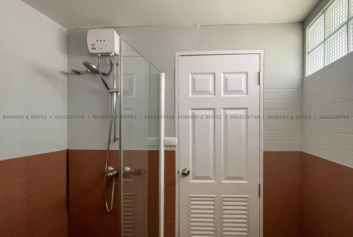 Thai Style Three Bedroom Duplex for Rent in Thong Lor
