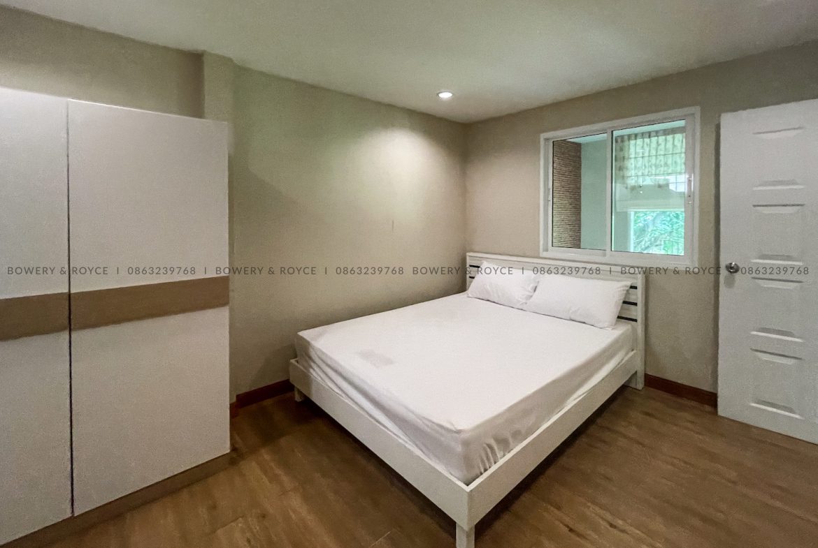 Thai Style Three Bedroom Duplex for Rent in Thong Lor