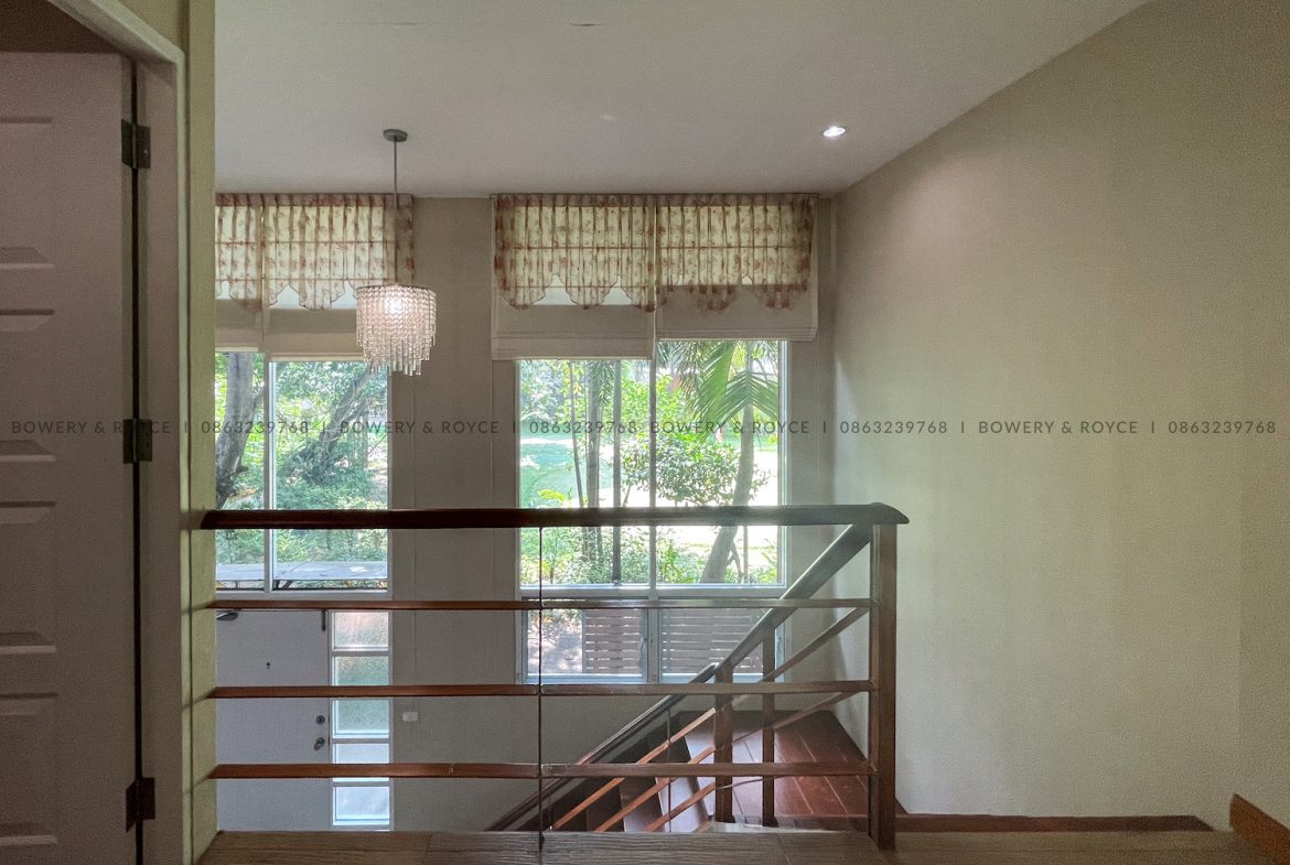 Thai Style Three Bedroom Duplex for Rent in Thong Lor