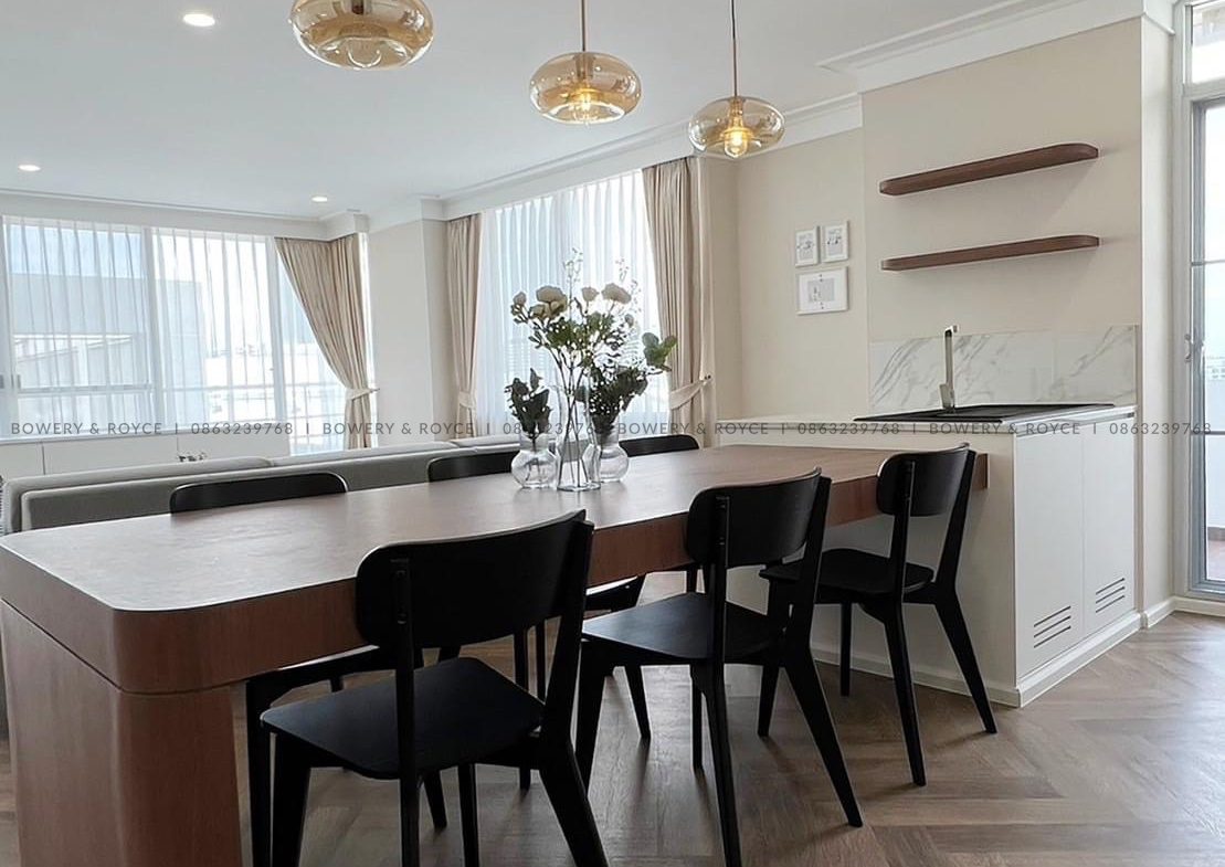 Beautifully Renovated Three Bedroom Condo for Rent in Thong Lor