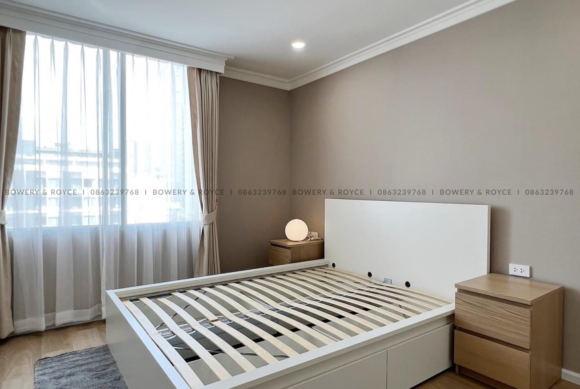 Beautifully Renovated Three Bedroom Condo for Rent in Thong Lor