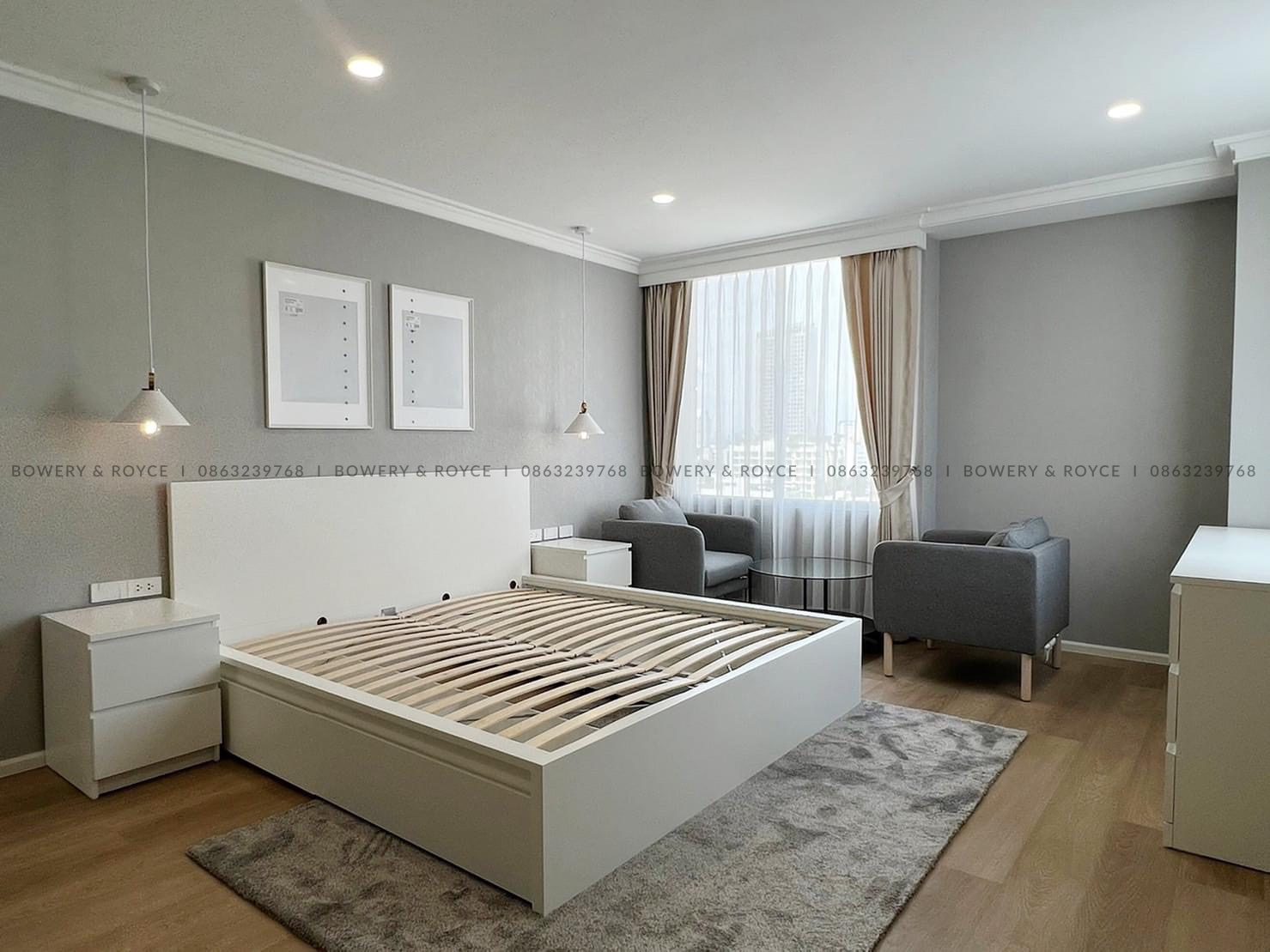 Beautifully Renovated Three Bedroom Condo for Rent in Thong Lor
