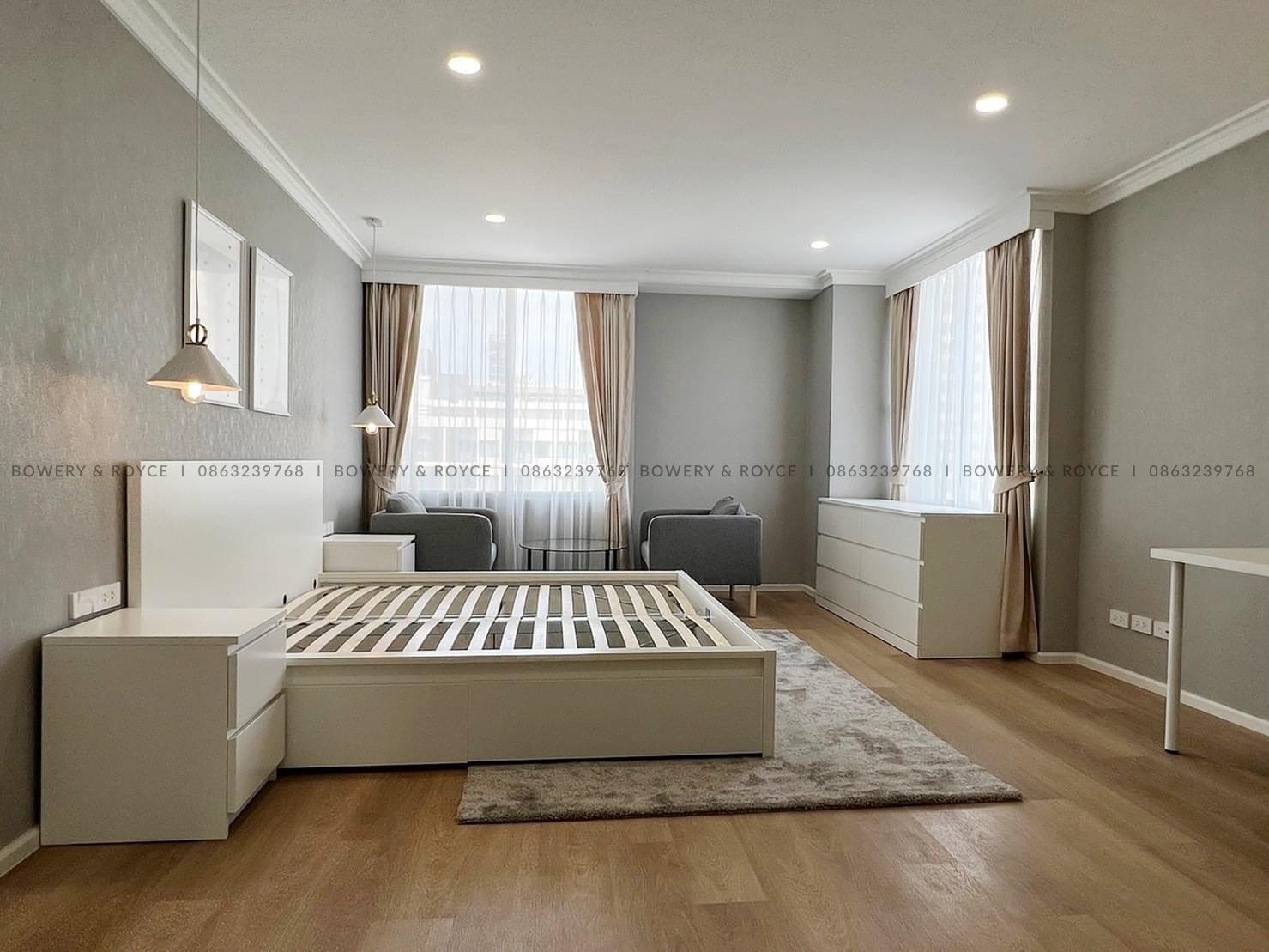 Beautifully Renovated Three Bedroom Condo for Rent in Thong Lor