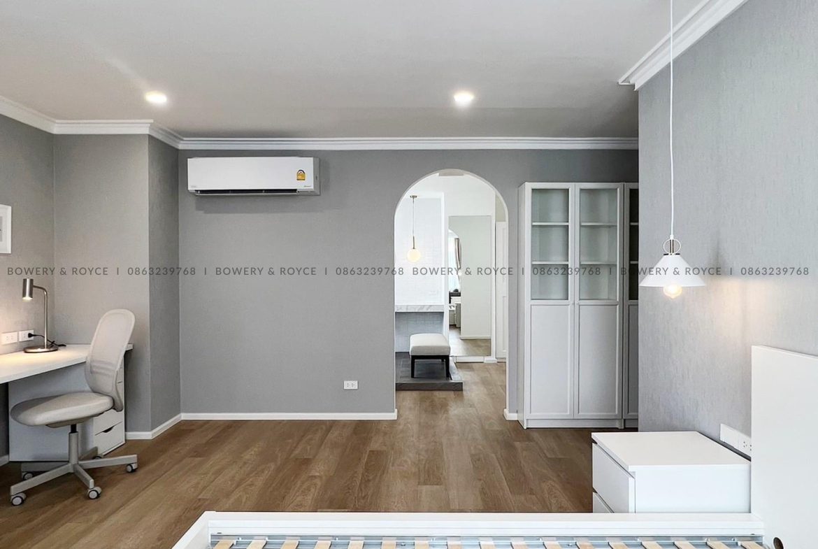 Beautifully Renovated Three Bedroom Condo for Rent in Thong Lor