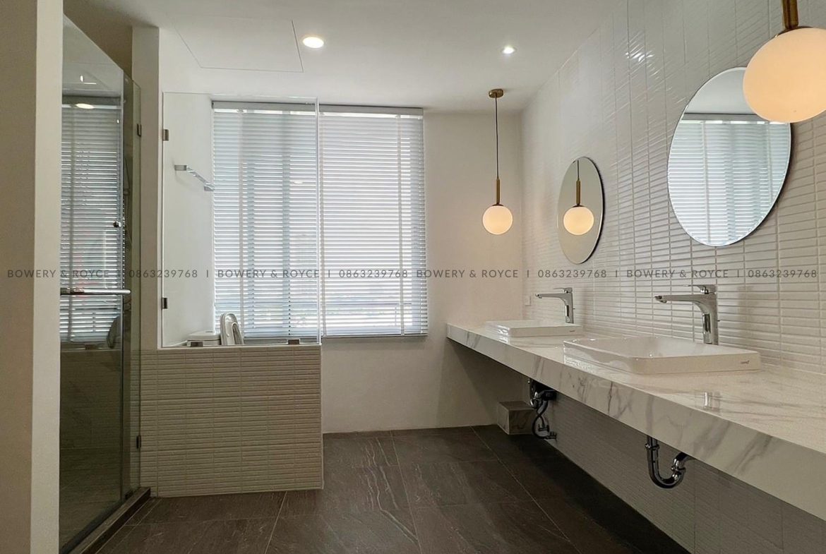 Beautifully Renovated Three Bedroom Condo for Rent in Thong Lor
