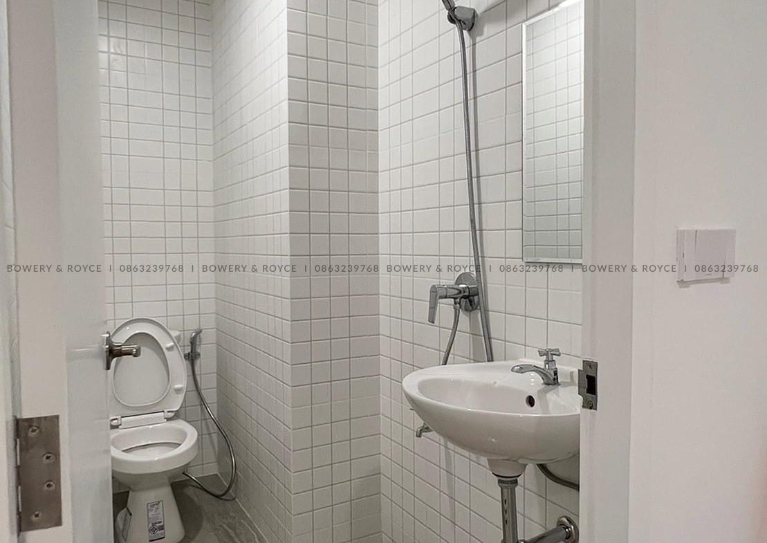 Beautifully Renovated Three Bedroom Condo for Rent in Thong Lor