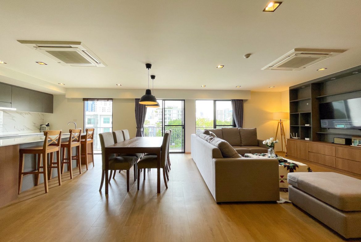 Professional Design Three Bedroom Pet Friendly Apartment for Rent in Thong Lor
