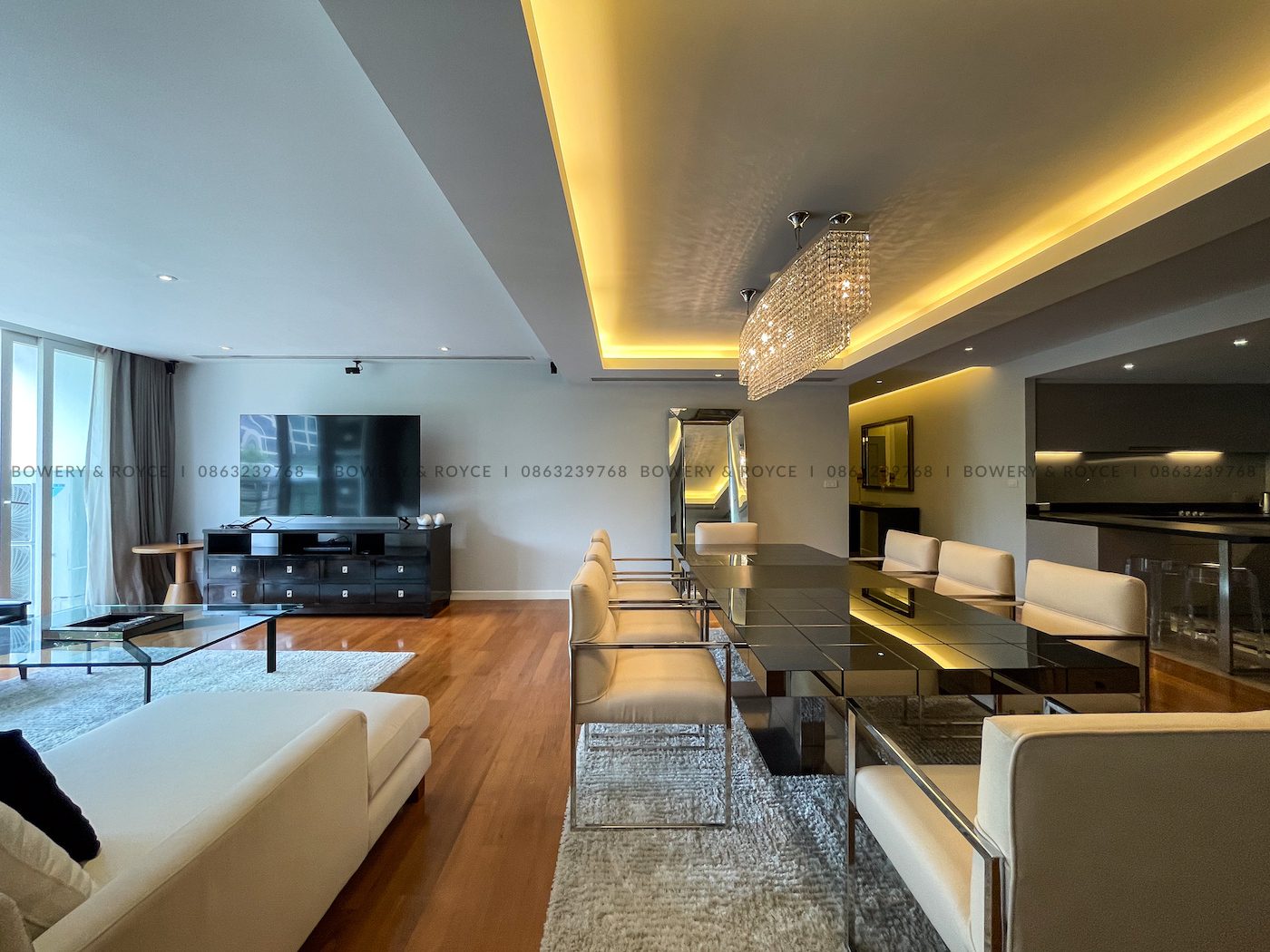 Spacious and Modern Three Bedroom Condo for Rent in Thong Lor