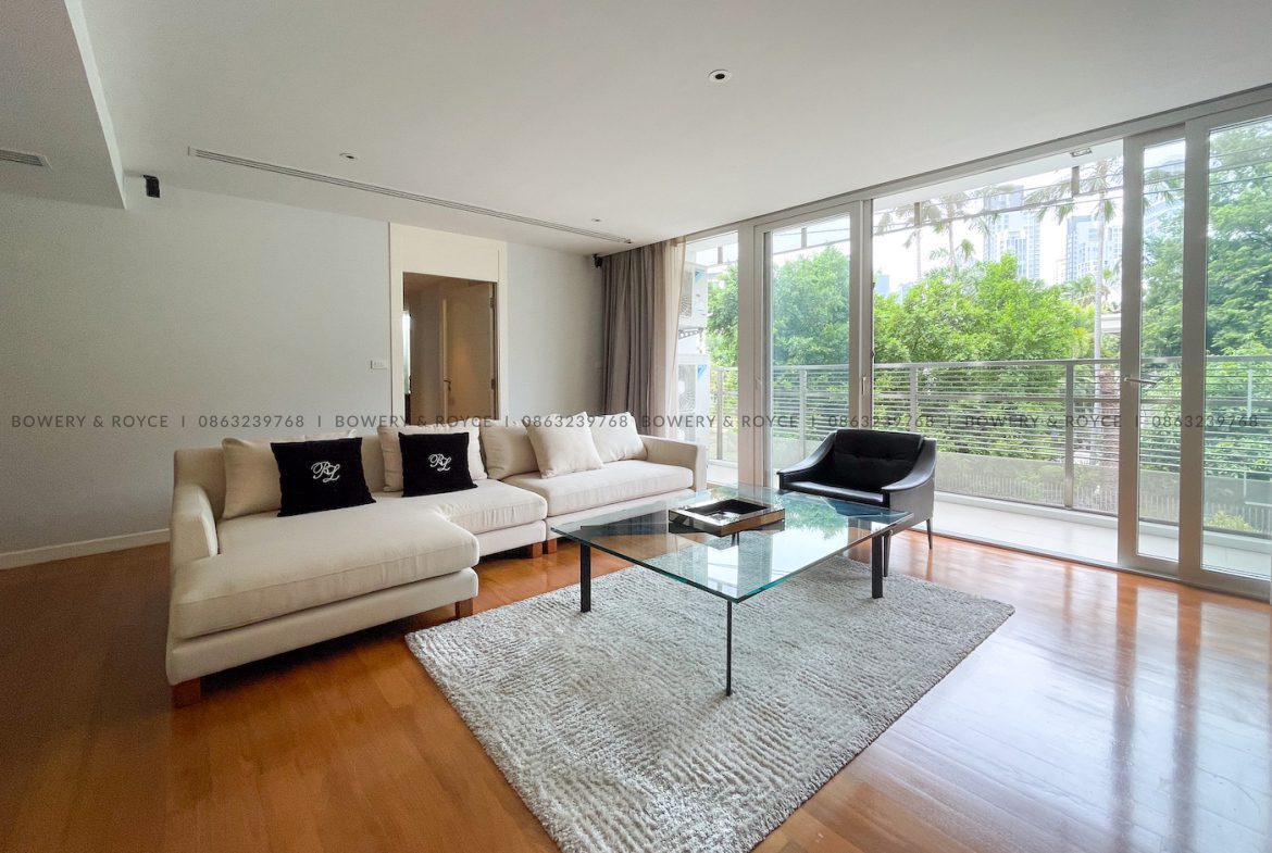 Spacious and Modern Three Bedroom Condo for Rent in Thong Lor