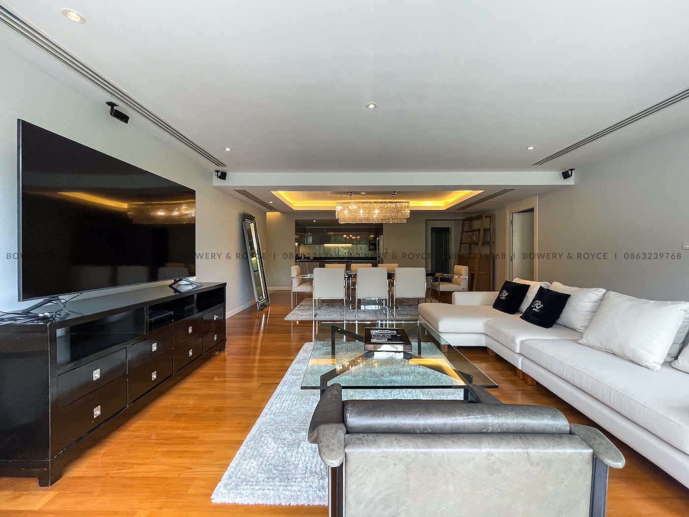 Spacious and Modern Three Bedroom Condo for Rent in Thong Lor
