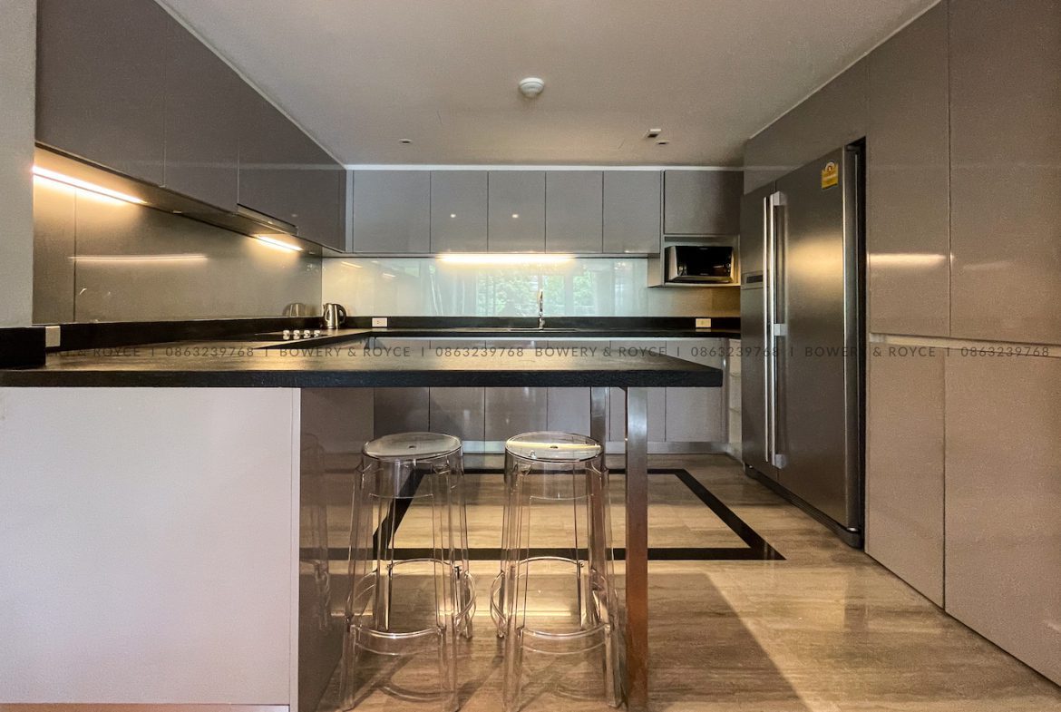 Spacious and Modern Three Bedroom Condo for Rent in Thong Lor