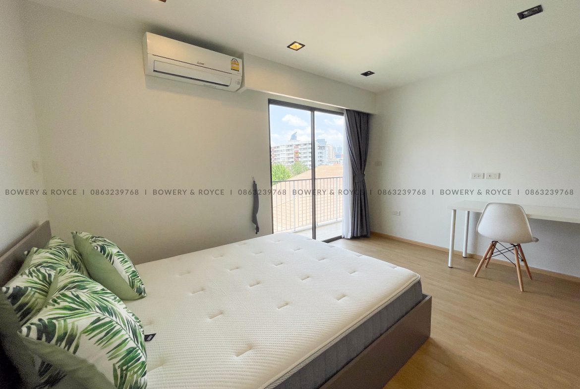 Professional Design Three Bedroom Pet Friendly Apartment for Rent in Thong Lor