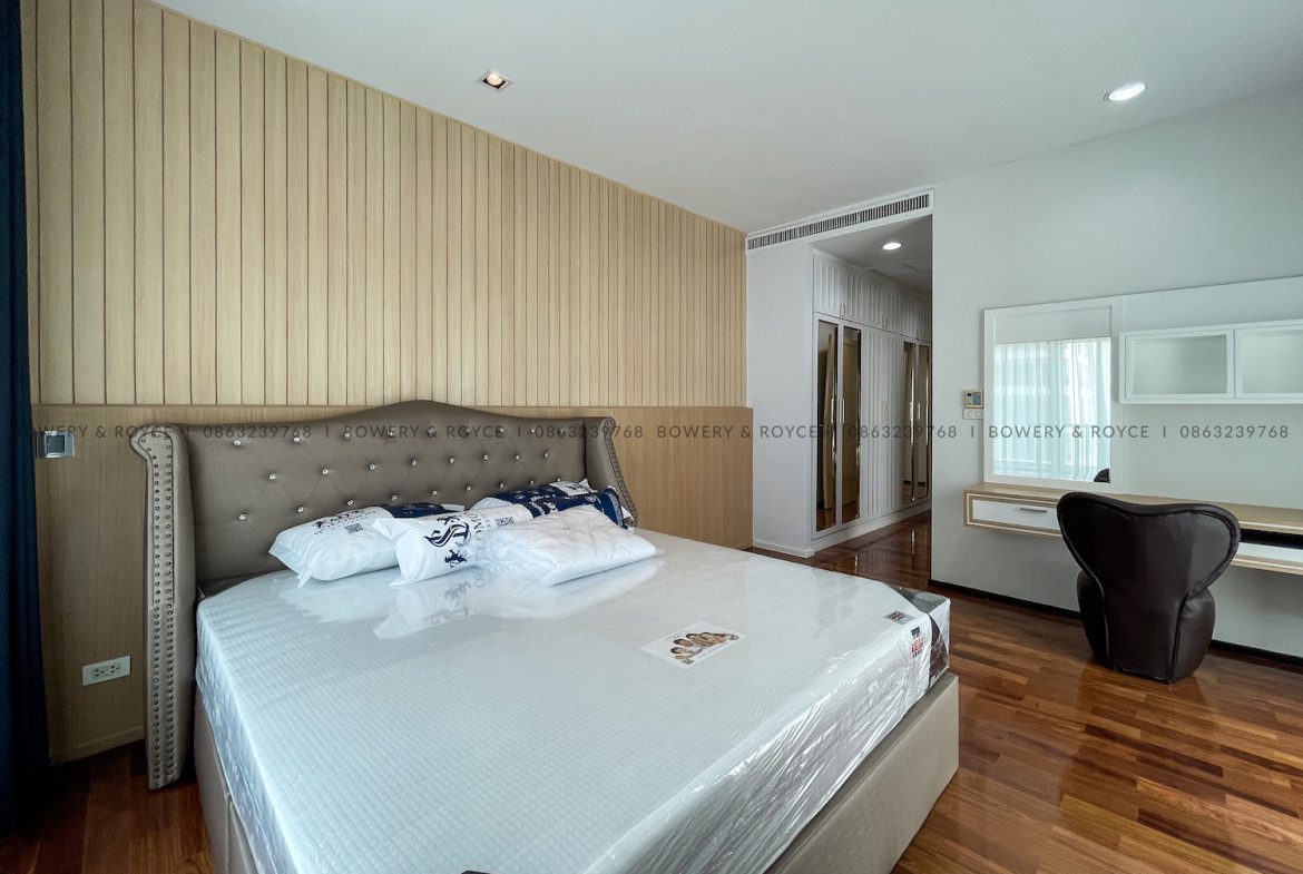 Just Renovated Two Bedroom Condo for Rent in Thong Lor