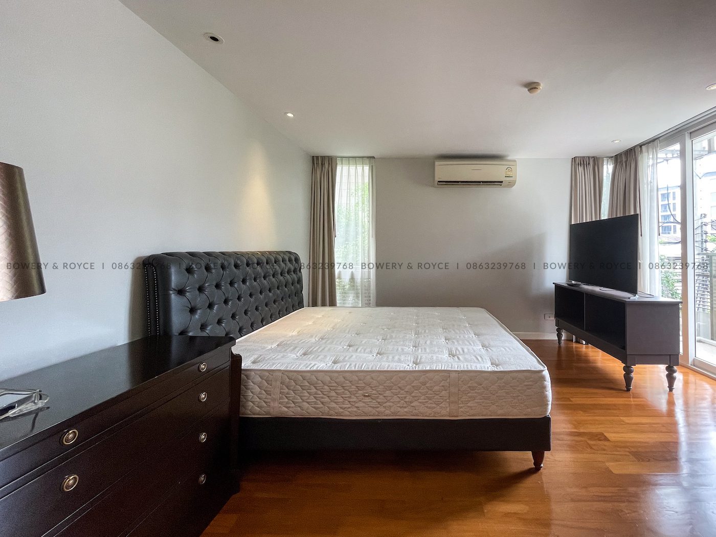Spacious and Modern Three Bedroom Condo for Rent in Thong Lor
