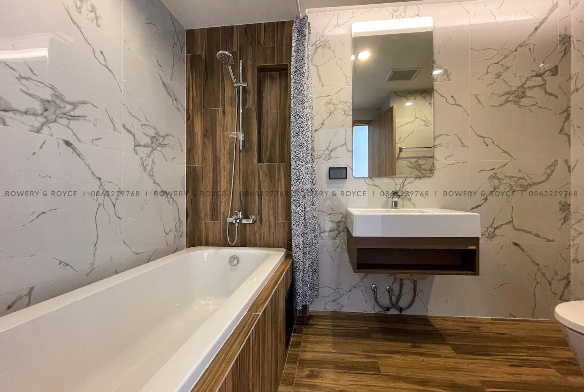 Professional Design Three Bedroom Pet Friendly Apartment for Rent in Thong Lor