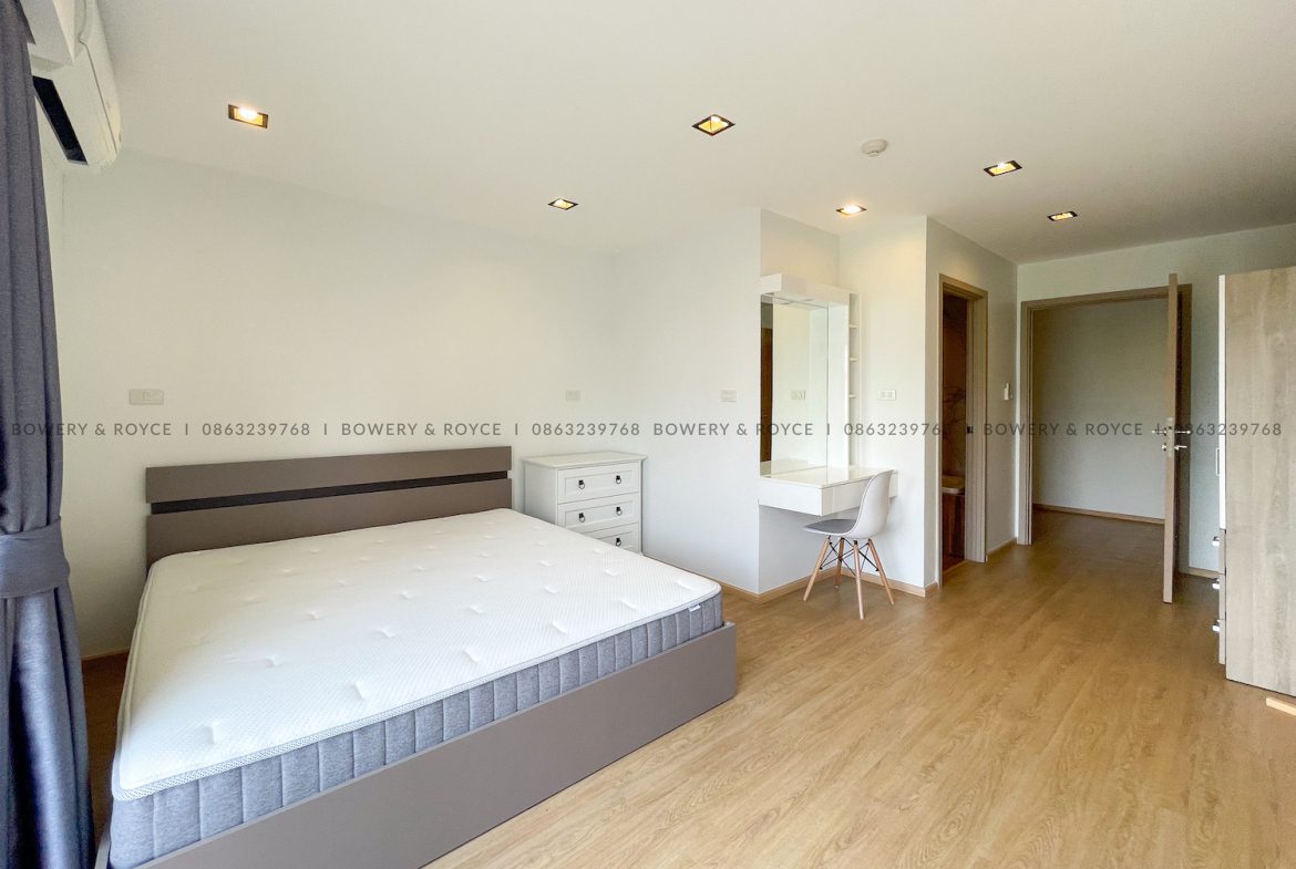 Professional Design Three Bedroom Pet Friendly Apartment for Rent in Thong Lor