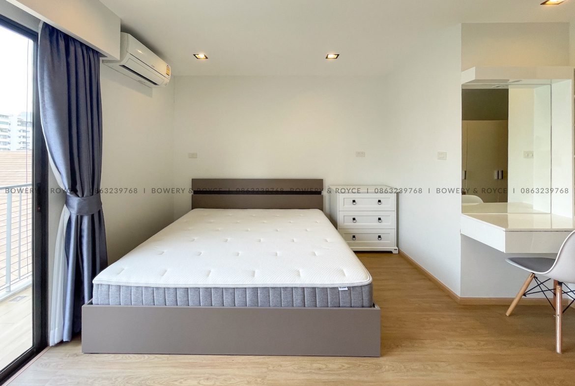 Professional Design Three Bedroom Pet Friendly Apartment for Rent in Thong Lor