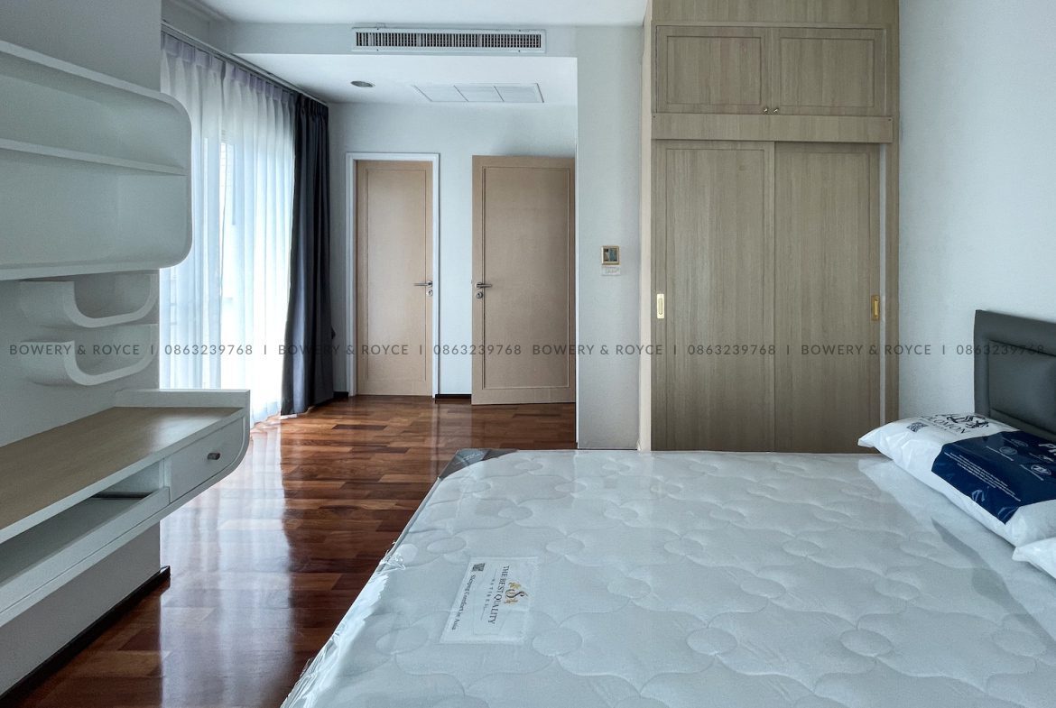 Just Renovated Two Bedroom Condo for Rent in Thong Lor