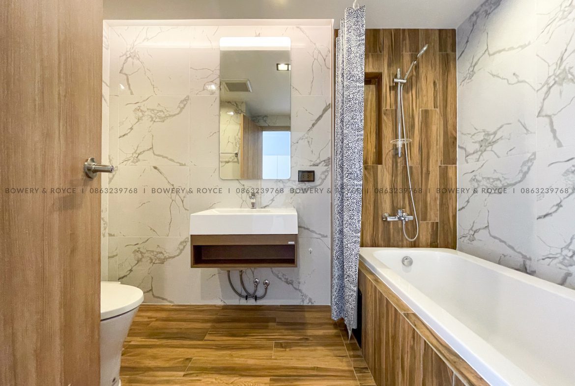 Professional Design Three Bedroom Pet Friendly Apartment for Rent in Thong Lor