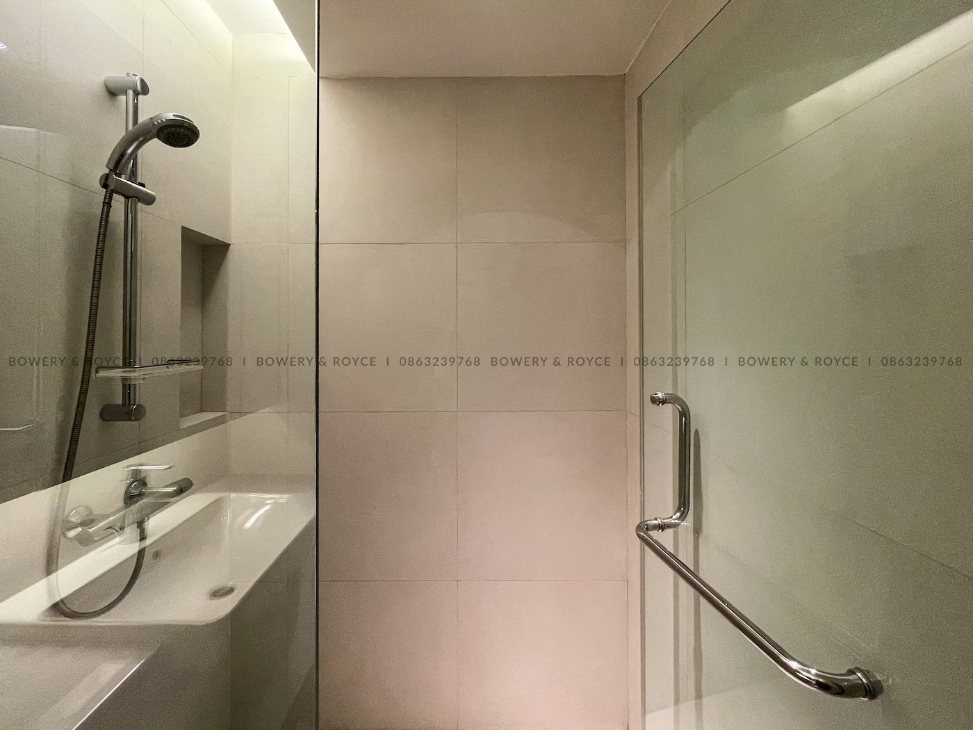 Spacious and Modern Three Bedroom Condo for Rent in Thong Lor