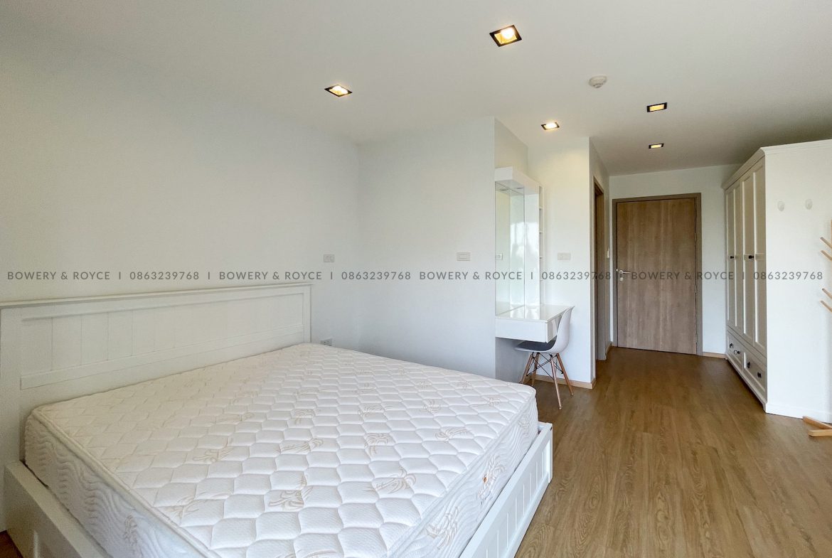 Professional Design Three Bedroom Pet Friendly Apartment for Rent in Thong Lor