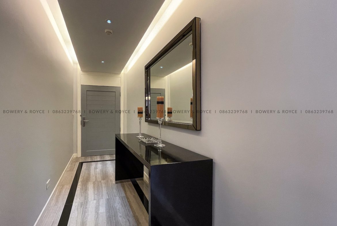 Spacious and Modern Three Bedroom Condo for Rent in Thong Lor