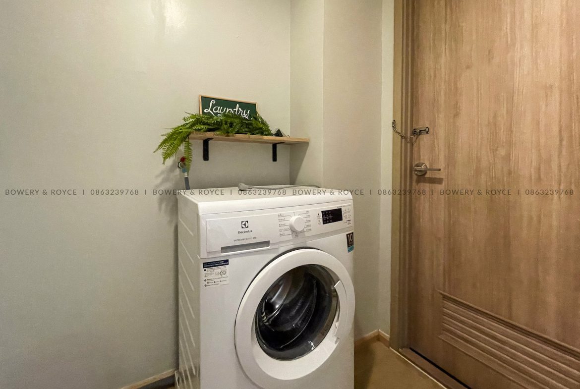 Professional Design Three Bedroom Pet Friendly Apartment for Rent in Thong Lor