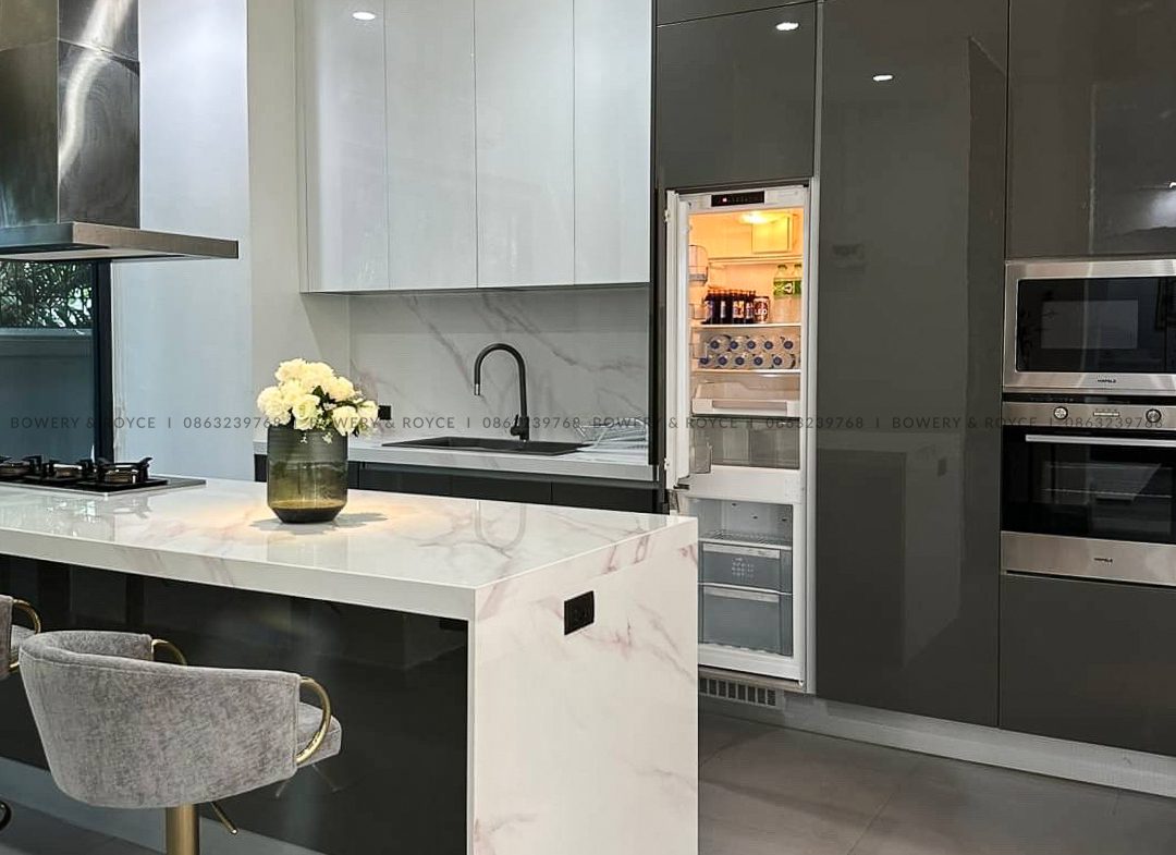 Beautiful Four Bedroom Detached House with Private Pool For Rent in Thong Lor
