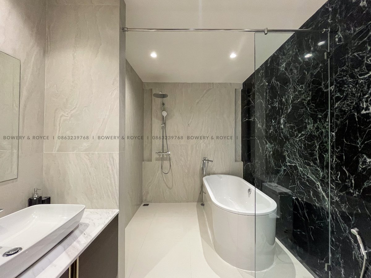 Exquisite One Bedroom Condo for Sale in Thong Lor