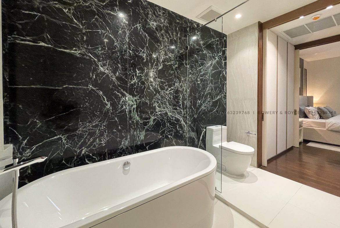 Exquisite One Bedroom Condo for Sale in Thong Lor