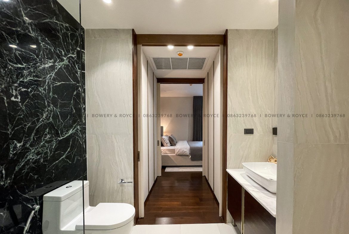 Exquisite One Bedroom Condo for Sale in Thong Lor