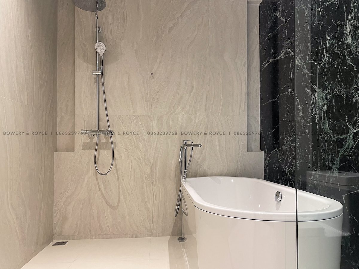 Exquisite One Bedroom Condo for Sale in Thong Lor