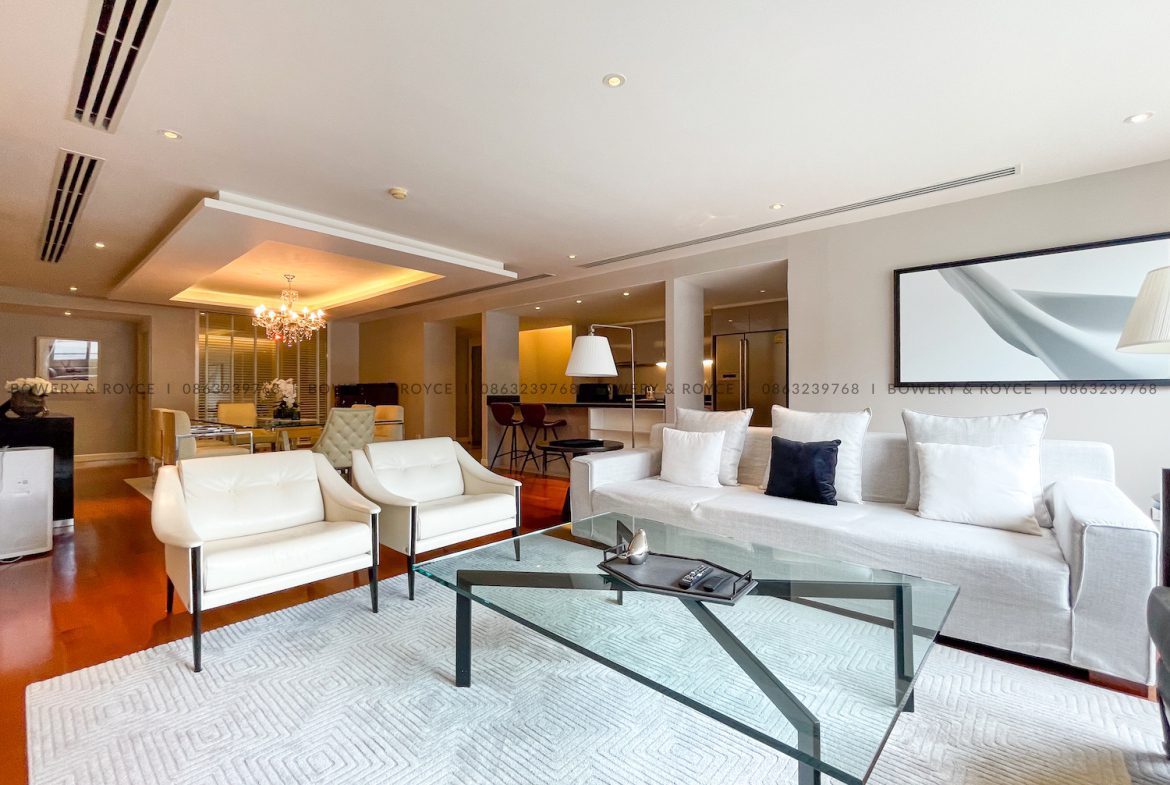 Exquisite Three Bedroom Plus Office Condo for Rent in Thong Lor