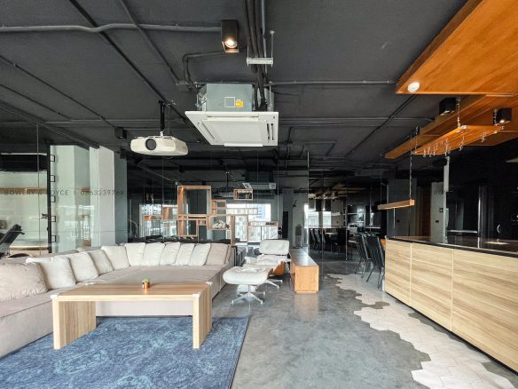 Exquisite Three Bedroom Loft Style Condo for Sale and Rent in Thong Lor