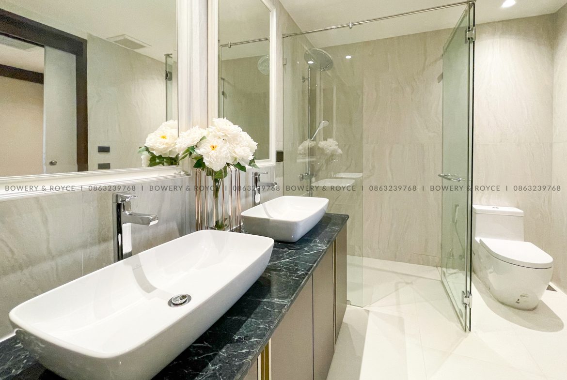 Beautiful Two Bedroom Pet Friendly Condo for Rent & for Sale in Thong Lor