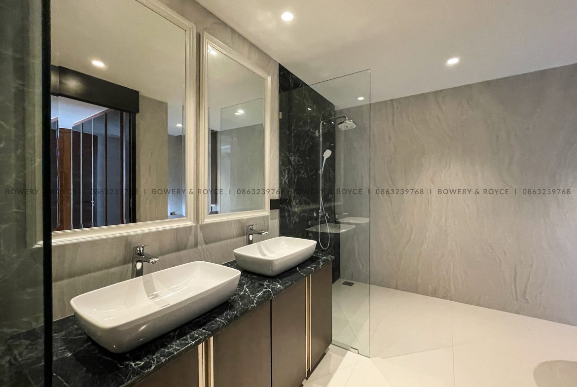 Contemporary Decor Three Bedroom Pet Friendly Condo for Sale in Thong Lor