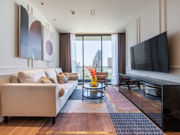 Beautifully Decorated Two Bedroom condo for Rent at Beatniq Thong Lor