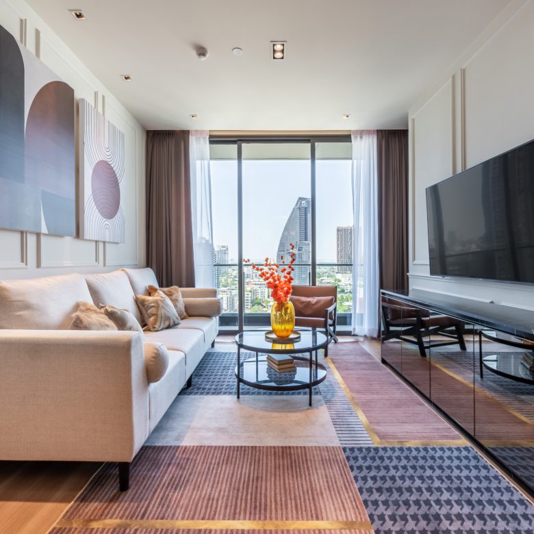 Beautifully Decorated Two Bedroom condo for Rent at Beatniq Thong Lor