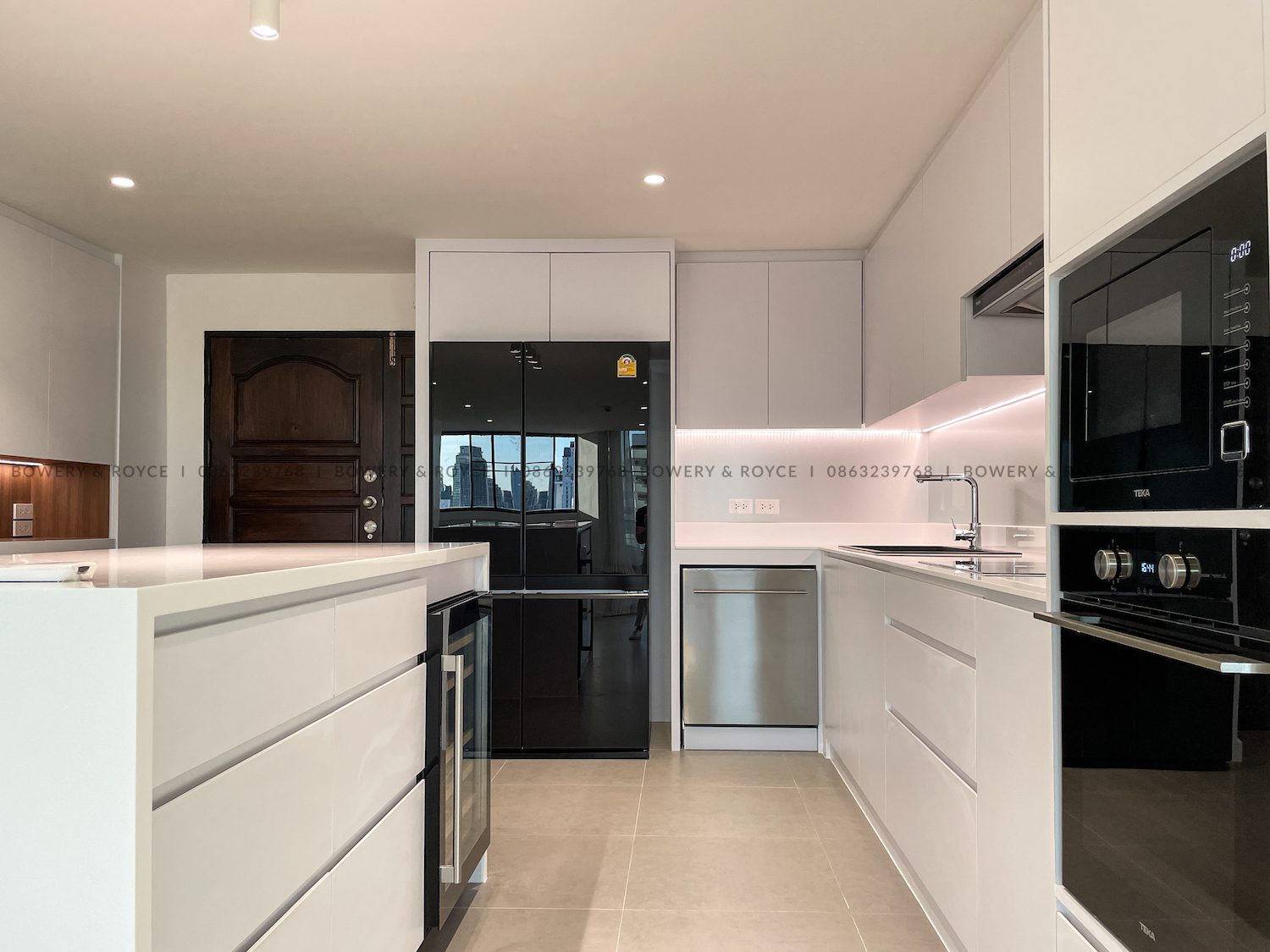 Beautiful Renovated Two Bedroom Condo for Rent in Phrom Phong